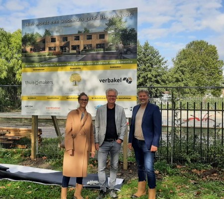  Ouderenhuisvesting op voormalige schoolterrein in Rozenburg